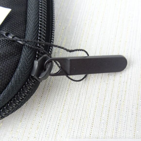 VERA BRADLEY Laptop Sleeve Case LIGHTEN UP ReACTIVE BLACK Cotton Padded NWT - Picture 9 of 9